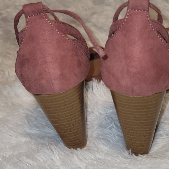 Tie-up Dusty Rose Heels - Picture 5 of 9